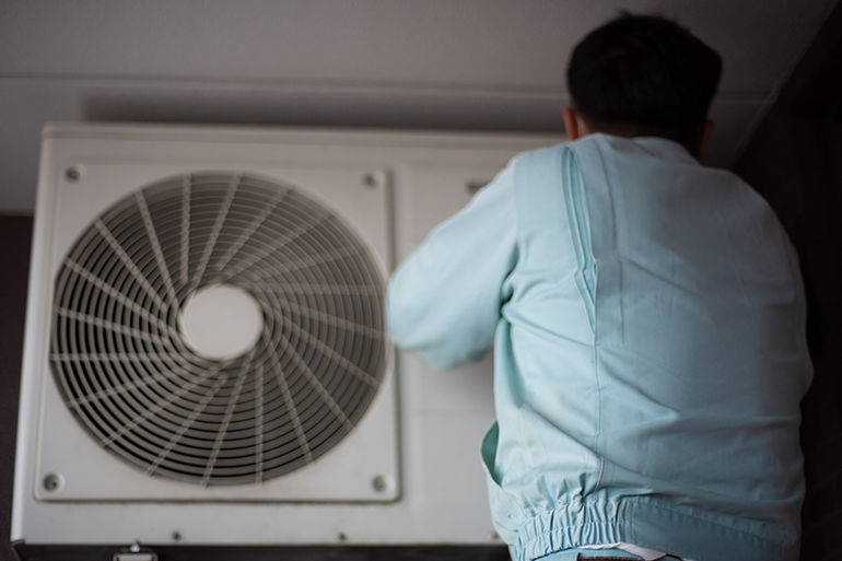 マンション高層階のエコキュート設置工事 茨城のリフォームなら久保田システムサービス